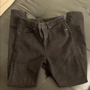 Woman’s skinny jeans